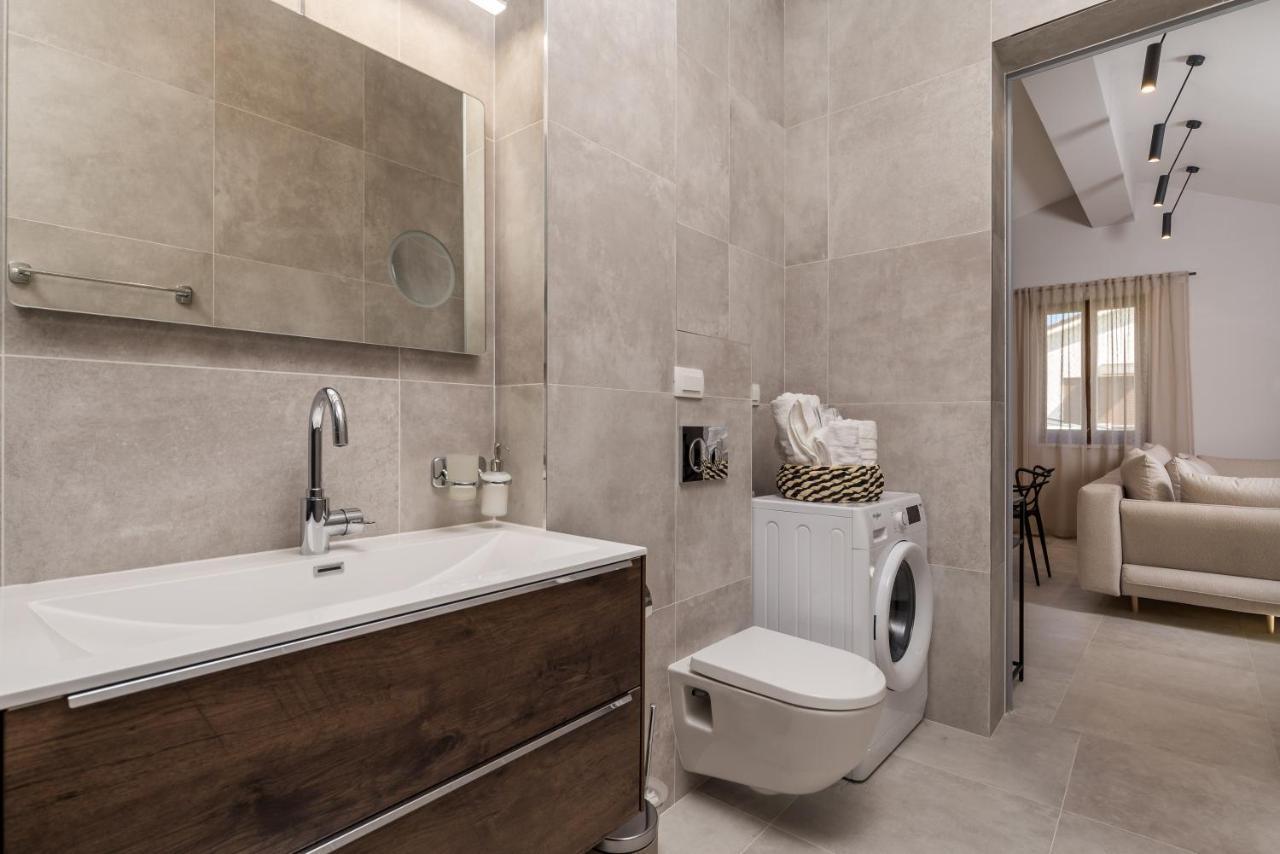 Apartmani Dogas Crikvenica Exterior foto
