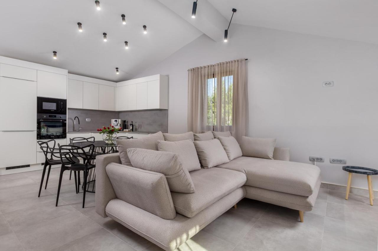 Apartmani Dogas Crikvenica Exterior foto
