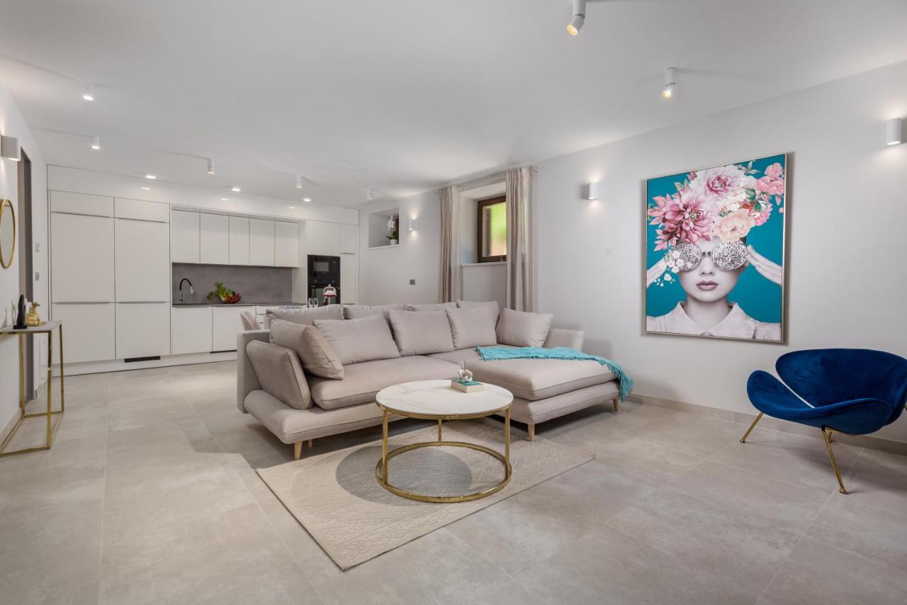 Apartmani Dogas Crikvenica Exterior foto