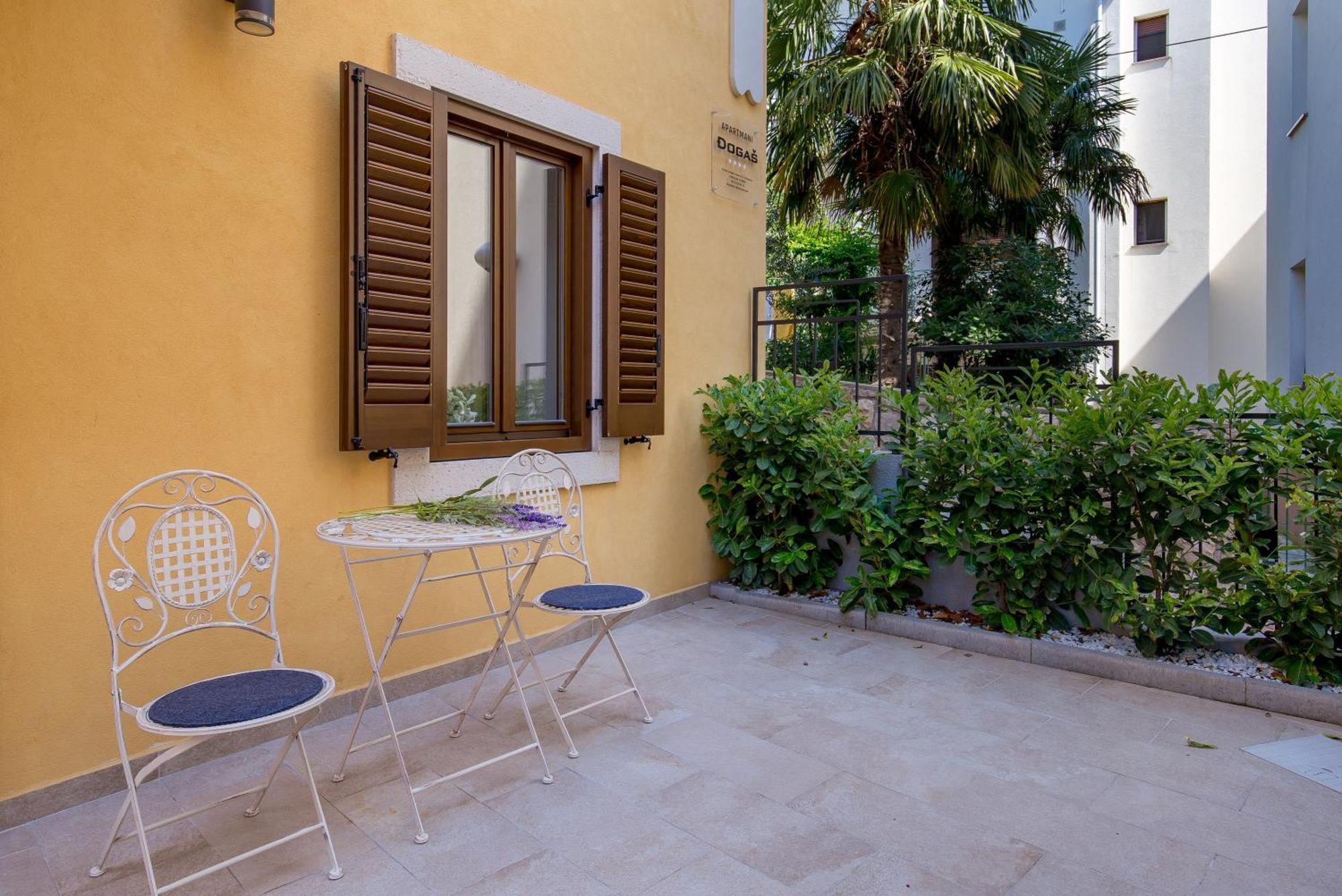 Apartmani Dogas Crikvenica Cameră foto